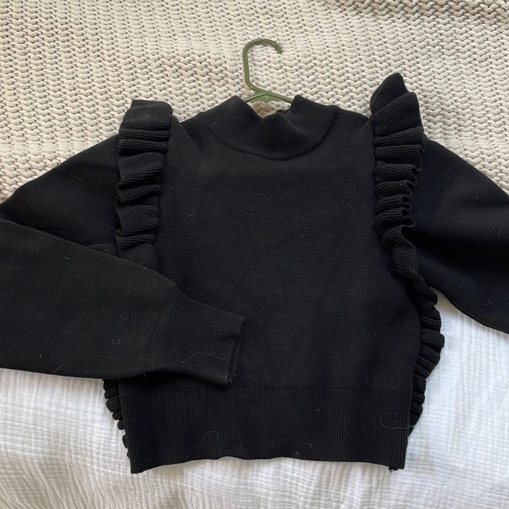 High neck sweater